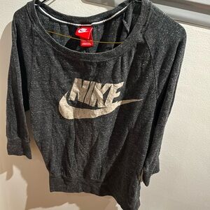 Nike mid sleeve shirt